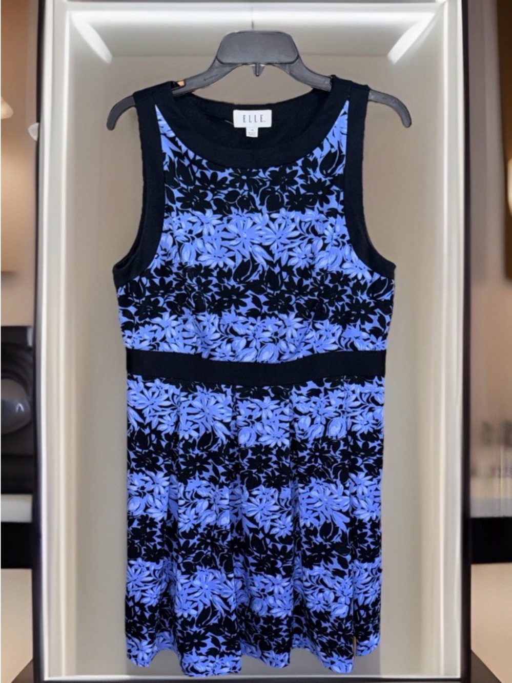 NwoT ELLE Women’s Sleeveless Blue Floral Knit Fit-and-Flare Dress-14